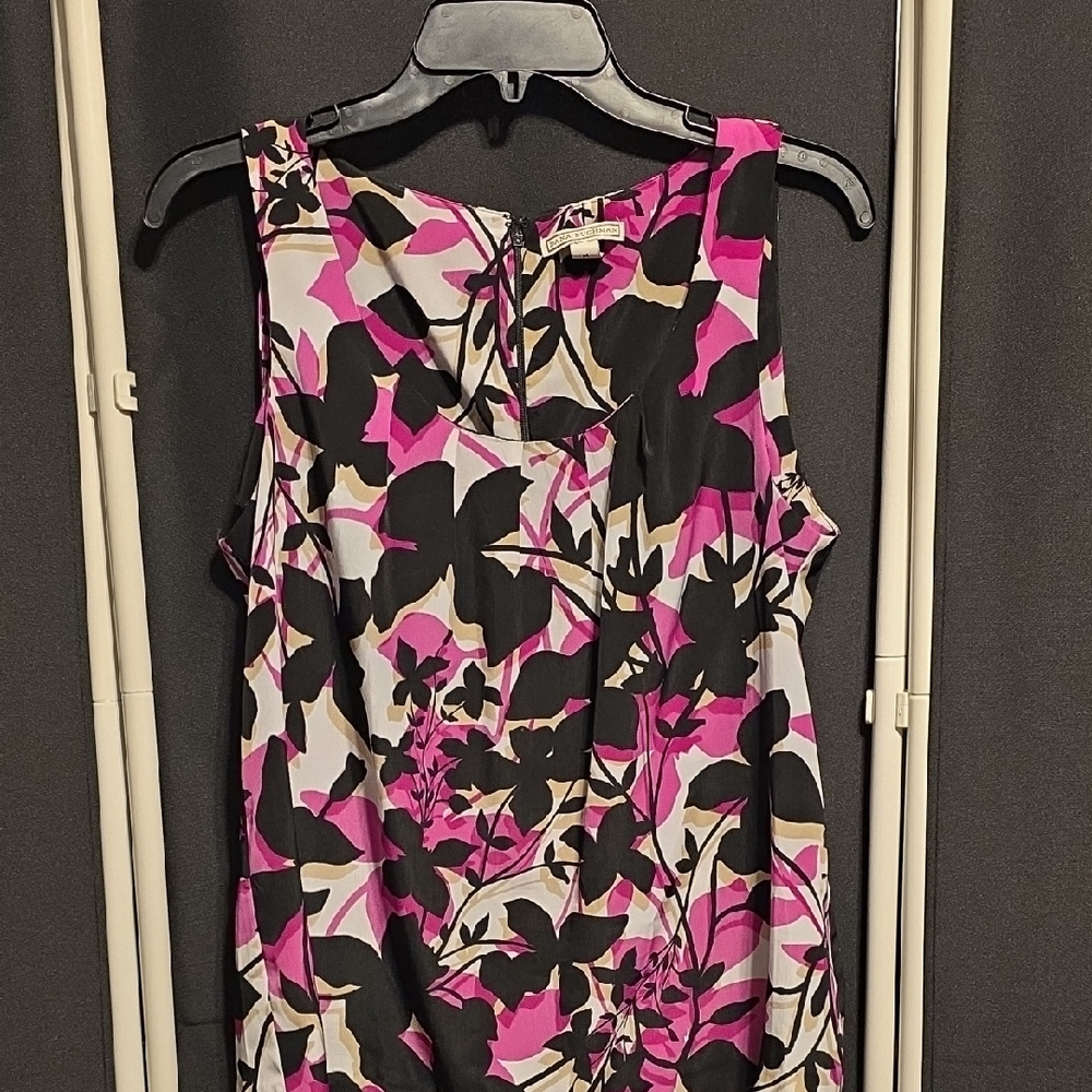 Dana Buchman Pink and Black Floral Top